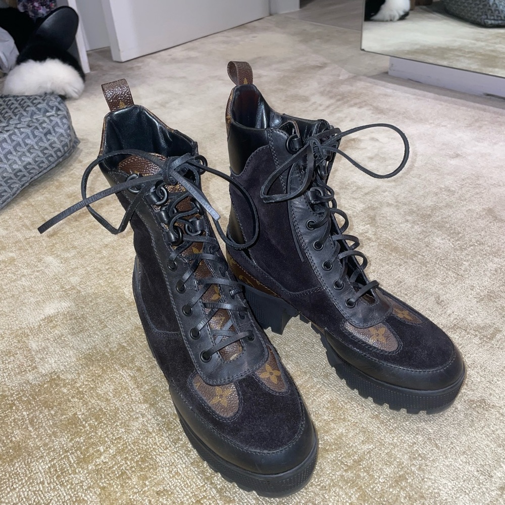 Louis Vuitton Laureate Platform Desert Boot with original box